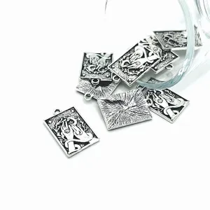 1, 4, 20 or 50 Pieces: Antique Silver Witchy Hecate Pendant