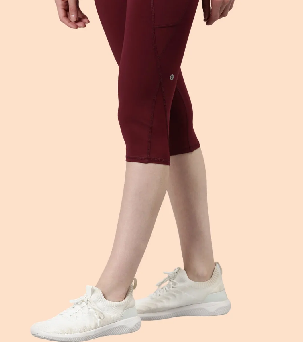 Active Capri Legging| Dry Fit Active Capri Legging With Reflective Graphic